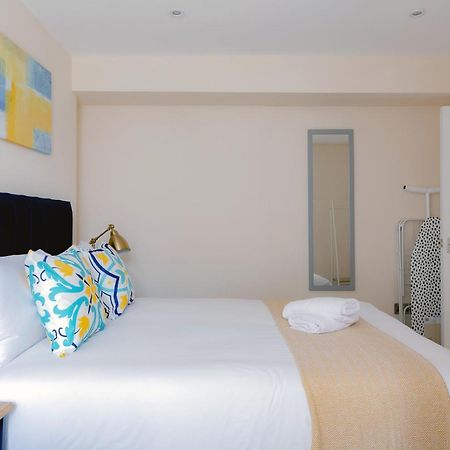 Two Bedroom Apartment Near Hyde Park And Oxford Street Londra Esterno foto